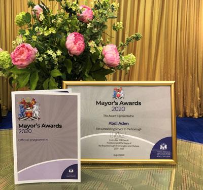 Picture of a certificate and brochure of the Mayors Awards 2020